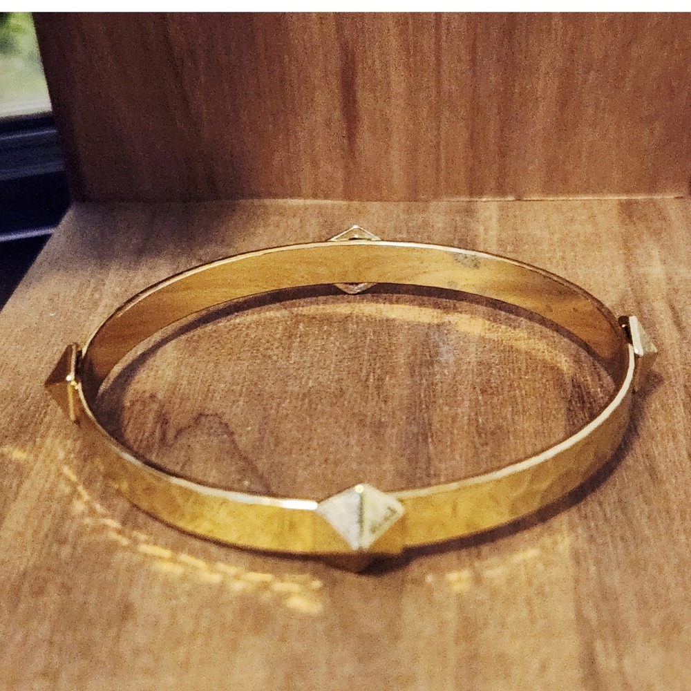 Gold‎ Tone Hammered Pyramid Stud Bangle Bracelet Minimalist Edgy Stackable